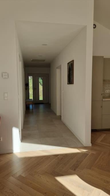 Haus Am Waldrand Und In Seenaehe Lehnin Exterior foto