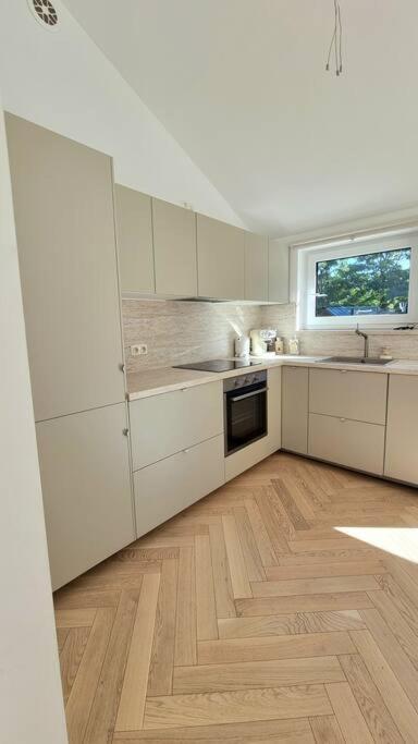 Haus Am Waldrand Und In Seenaehe Lehnin Exterior foto